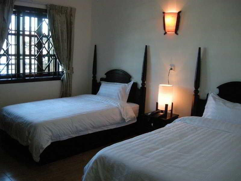 Trasak Pa-Em Hotel & Restaurant Phnom Penh Zewnętrze zdjęcie